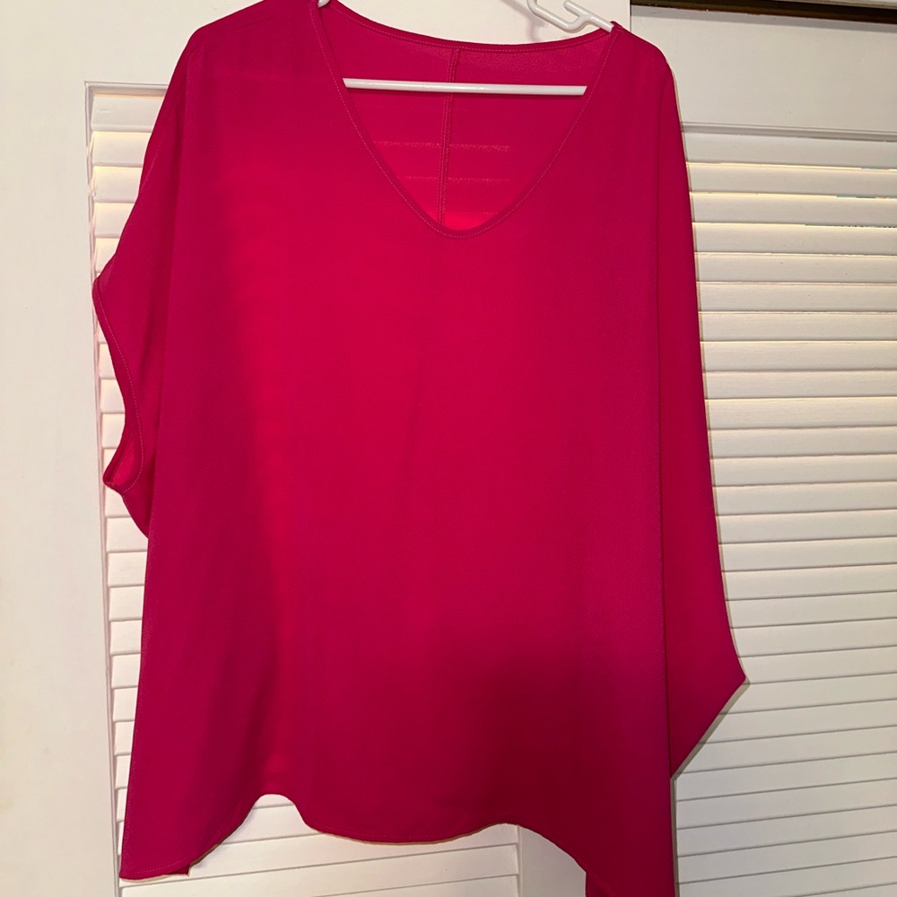 Women’s top size large